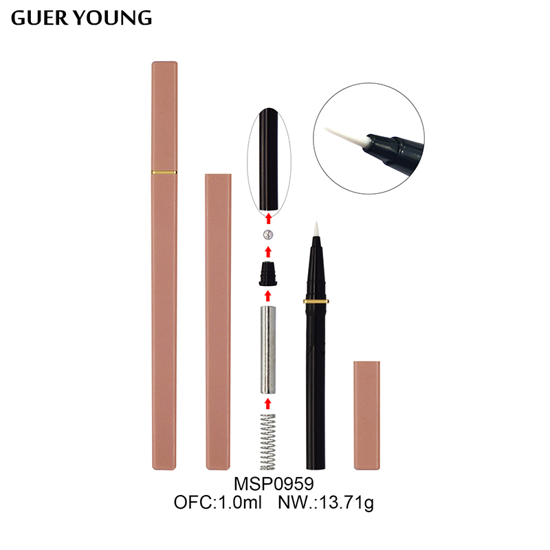 Option de stylo eyeliner à structure carrée